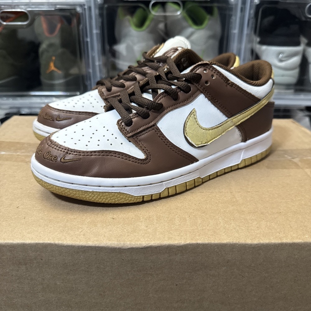 Nike Dunk Low GS Cacao Wow Metallic Gold HM3725-171 GS Size 5y- 7 women no box